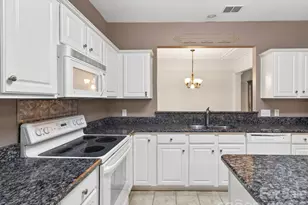 13614 Cardinals Nest Dr, Charlotte, NC 28269 - Photo 5