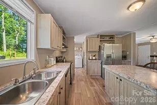 151 Field Sparrow Ln, Hendersonville, NC 28792 - Photo 5