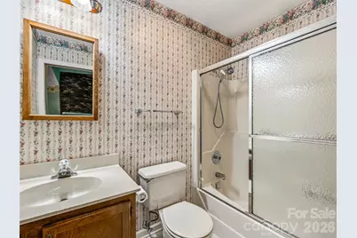 126 Surry Lane, Hendersonville, NC 28791 - Photo 23