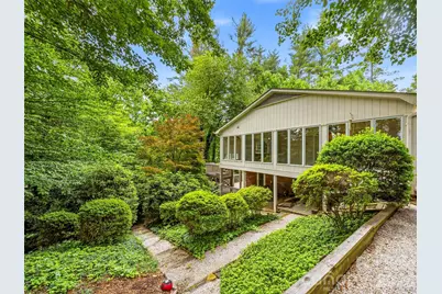 126 Surry Lane, Hendersonville, NC 28791 - Photo 33