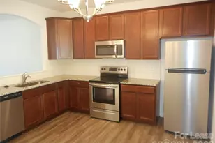 1030 Beatty Woods Dr, Belmont, NC 28012 - Photo 3