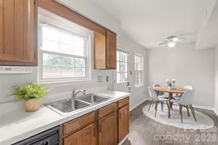 11007 Park Rd, Charlotte, NC 28226 - Photo 17