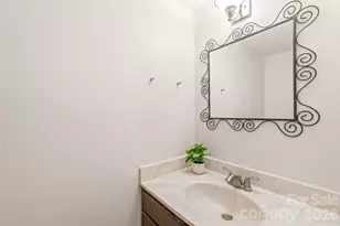 11007 Park Rd, Charlotte, NC 28226 - Photo 13