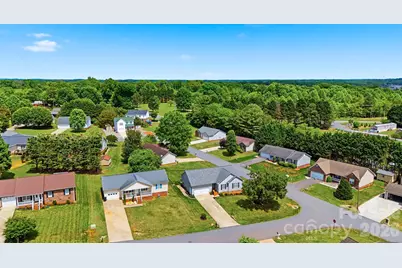 2104 Sheffield Court NW, Conover, NC 28613 - Photo 23