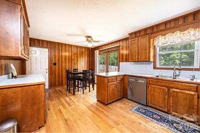 315 Shannonbrook Drive, Newton, NC 28658 - Photo 9
