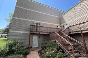 1625 Merry Oaks Rd, Charlotte, NC 28205 - Photo 1