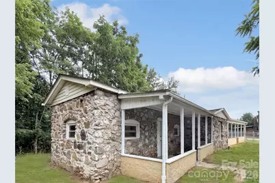492 Riverbend Street, Waynesville, NC 28786 - Photo 3