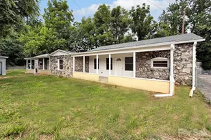 492 Riverbend St, Waynesville, NC 28786 - Photo 5
