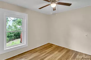 492 Riverbend St, Waynesville, NC 28786 - Photo 11