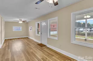 492 Riverbend St, Waynesville, NC 28786 - Photo 23