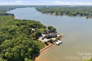 9719 9 Eagles Ln, Charlotte, NC 28278 - Photo 7