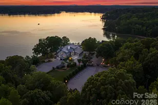 9719 9 Eagles Ln, Charlotte, NC 28278 - Photo 15