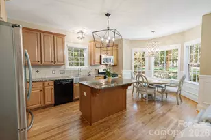 108 Broadview Cir, Mooresville, NC 28117 - Photo 9