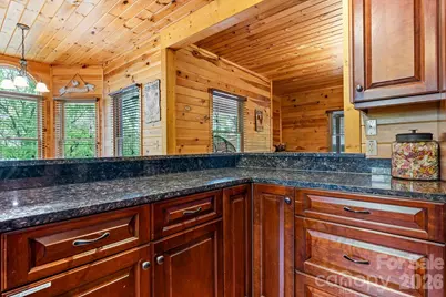 110 Mountain Crest Drive S, Marion, NC 28752 - Photo 15