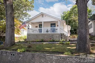 18 Oteen Park Pl, Asheville, NC 28805 - Photo 1