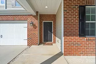 2701 Southern Trace Dr, Waxhaw, NC 28173 - Photo 3