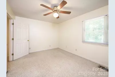 833 Coventry Lane, Statesville, NC 28677 - Photo 31