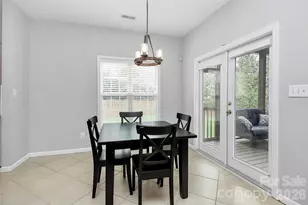 11816 Pheasant Ln, Charlotte, NC 28277 - Photo 9