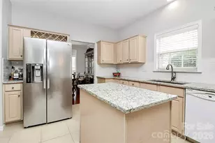 11816 Pheasant Ln, Charlotte, NC 28277 - Photo 7