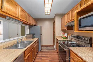 100 Bristol Ln, Maggie Valley, NC 28751 - Photo 11