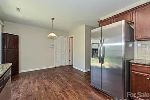 6709 Broad Valley Ct, Charlotte, NC 28216 - Photo 11