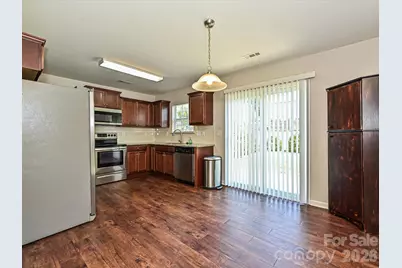 6709 Broad Valley Court, Charlotte, NC 28216 - Photo 7