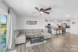 15142 Windy Plns Rd, Charlotte, NC 28262 - Photo 9