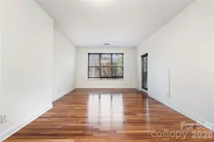 1000 E Woodlawn Rd, Charlotte, NC 28209 - Photo 5