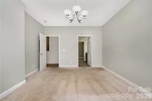 1000 E Woodlawn Rd, Charlotte, NC 28209 - Photo 9
