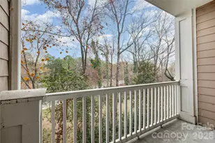 1000 E Woodlawn Rd, Charlotte, NC 28209 - Photo 17