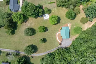 2990 Clarks Chapel Rd, Lenoir, NC 28645 - Photo 37