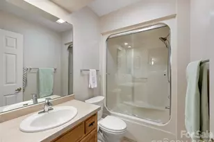 905 Red Oak Dr, Hendersonville, NC 28791 - Photo 35