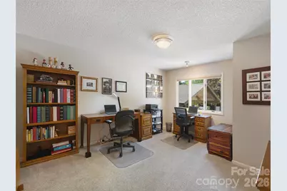 905 Red Oak Drive, Hendersonville, NC 28791 - Photo 25