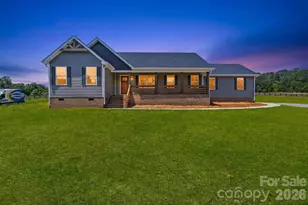 697 Alf Hoover Rd, Lincolnton, NC 28092 - Photo 1