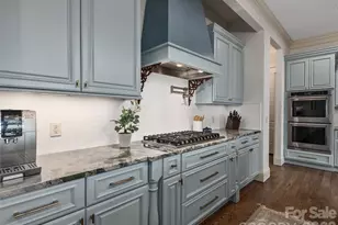 433 Coopers Hawk Dr, Asheville, NC 28803 - Photo 17