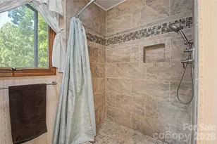 383 Ravenwood Ln, Horse Shoe, NC 28742 - Photo 27