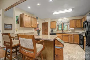 383 Ravenwood Ln, Horse Shoe, NC 28742 - Photo 17