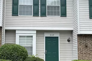 557 Lex Dr, Charlotte, NC 28262 - Photo 1