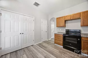 6123 Dane Dr, Dallas, NC 28034 - Photo 7