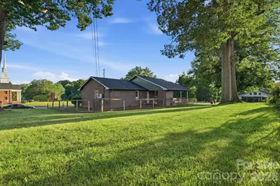 300 N Watterson Street, Kings Mountain, NC 28086 - Photo 21