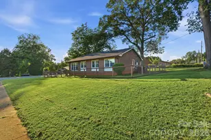 300 N Watterson St, Kings Mountain, NC 28086 - Photo 1