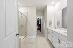 6234 Barcelona Wy, Charlotte, NC 28214 - Photo 15