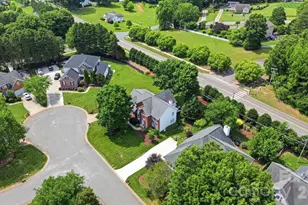 21415 John Pines Dr, Cornelius, NC 28031 - Photo 41