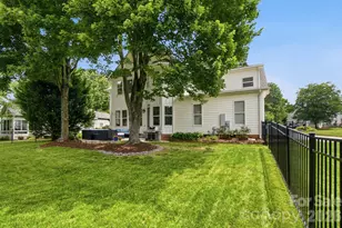 21415 John Pines Dr, Cornelius, NC 28031 - Photo 39