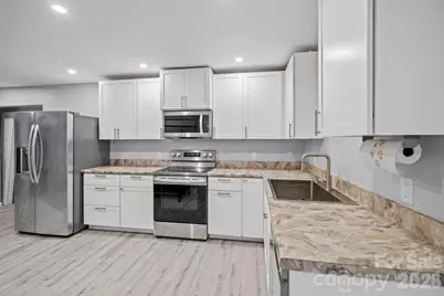 11 Grenadier Court, Candler, NC 28715 - Photo 7