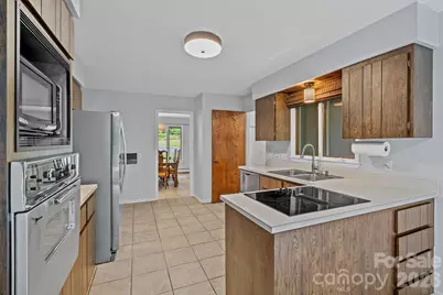 11 Grenadier Court, Candler, NC 28715 - Photo 19