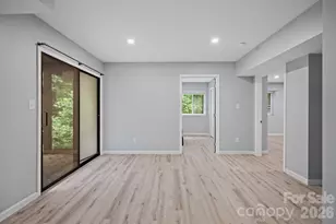 11 Grenadier Ct, Candler, NC 28715 - Photo 9