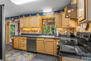 10 Oak Leaf Ln, Arden, NC 28704 - Photo 7