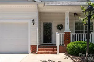 1047 Curry Way, Matthews, NC 28104 - Photo 5