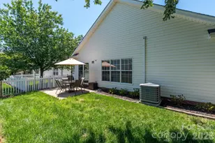 1047 Curry Way, Matthews, NC 28104 - Photo 37